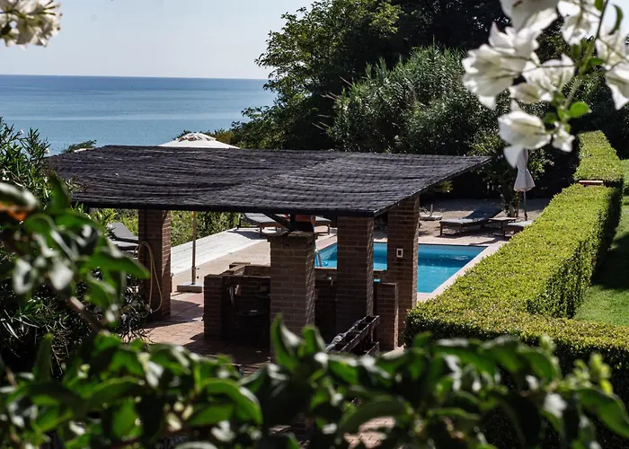 Casale Orgogliosa Affittacamere 3*